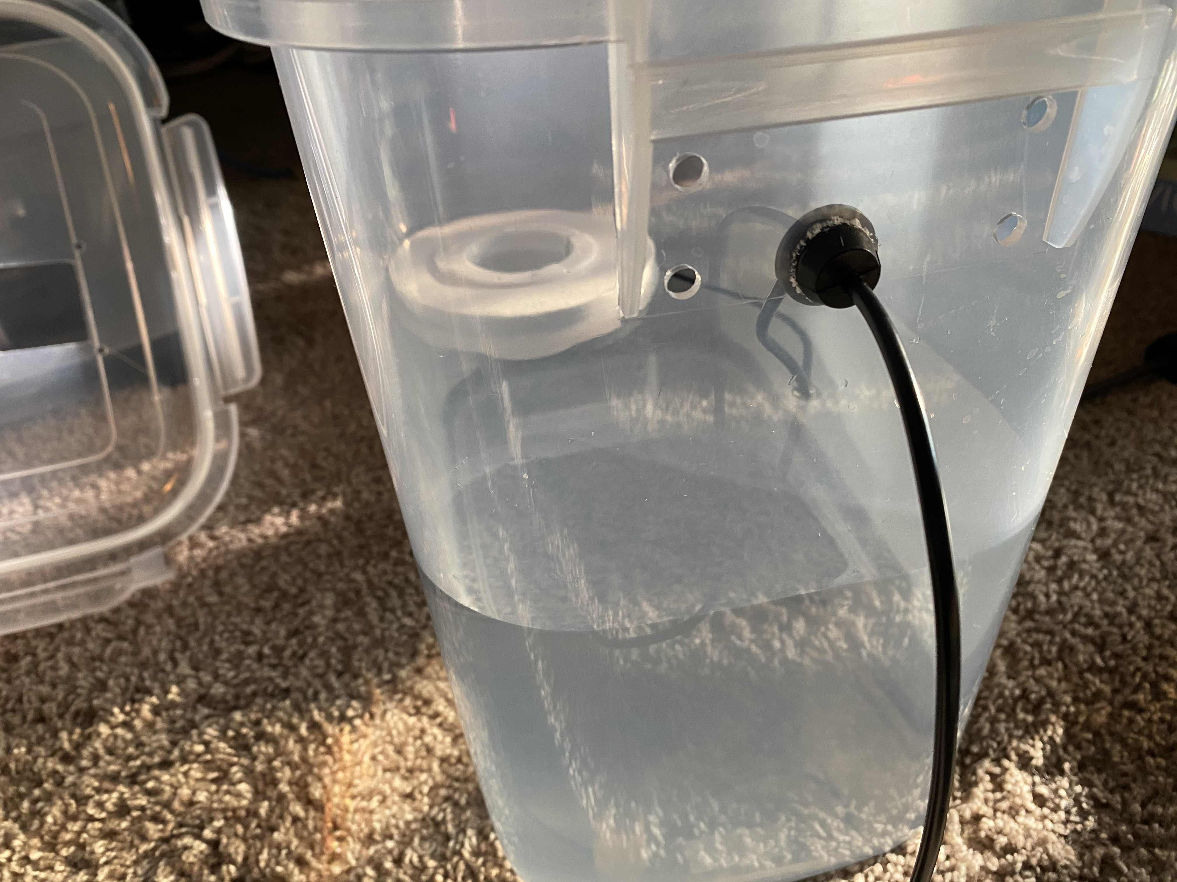 Reservoir with atomizer added